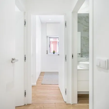 Go Up - No Centro De Guimarães