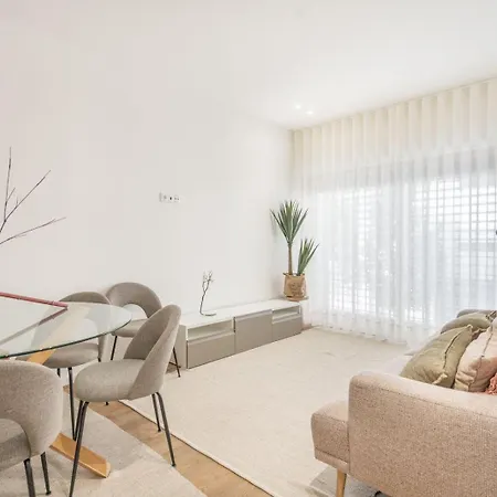 Go Up - No Centro De * Guimarães