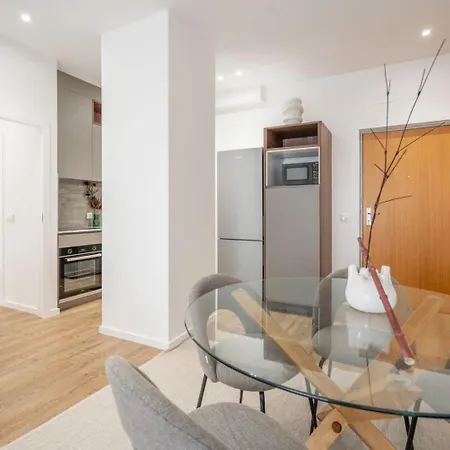 Go Up - No Centro De Apartamento