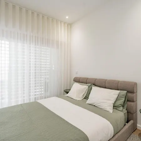 Go Up - No Centro De Apartamento *